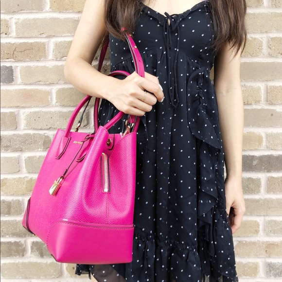 Michael Kors Mercer Pink Satchel Medium - Picture 4 of 8